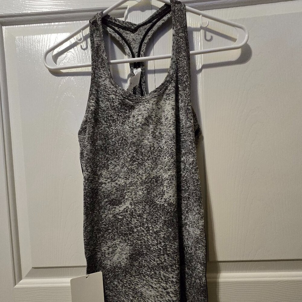 Lululemon Cool Racerback II NWT Size 8  Multi-Color Light Luon